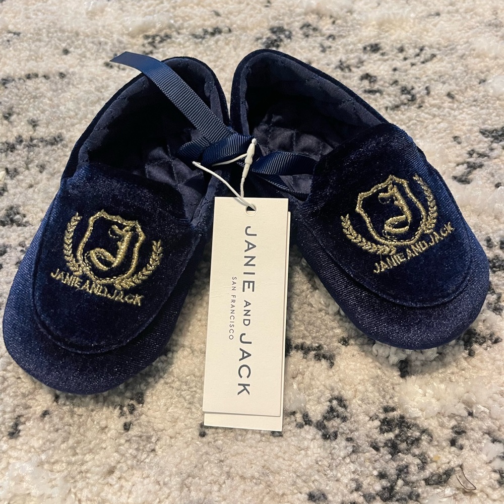 Janie & Jack smoking shoes NWT